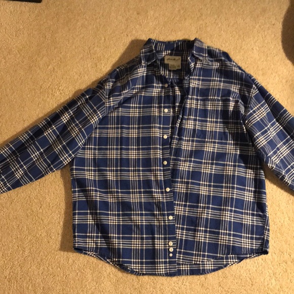 Button up - Picture 1 of 4